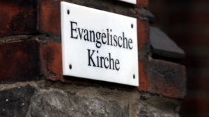 EKD-Ratschef: Kirche muss jünger und ostdeutscher werden