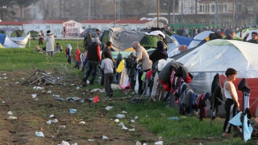 Schäuble warnt vor Flüchtlingskrise wie 2015