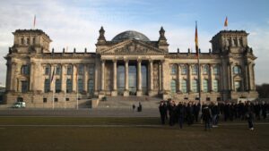 Dröge und Haßelmann neue Grünen-Fraktionschefs - Dürr bei der FDP