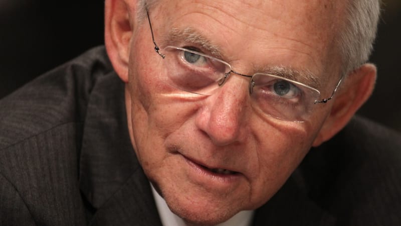 Schäuble würdigt Kanzlerschaft Merkels als “Glück für unser Land”