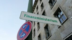Bericht: Finanzminister plant fast 40 Milliarden Euro neue Schulden