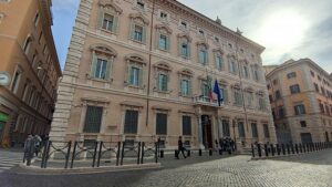 Parlamentswahlen in Italien haben begonnen - Rechtsruck erwartet