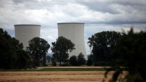 Habeck schließt weitere Nutzung von Atomkraft nicht aus