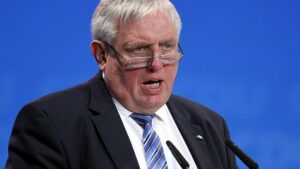Laumann will Chef des CDU-Arbeitnehmerflügels bleiben
