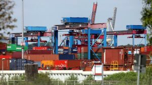 Union nennt Hafen-Kompromiss "politische Notlösung"