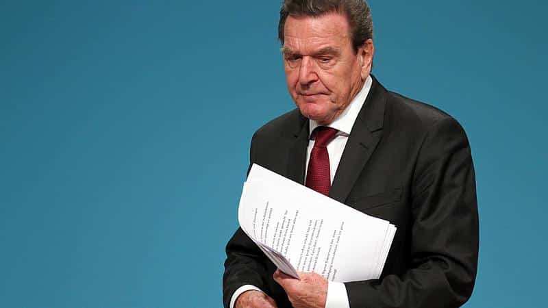 DFB entzieht Gerhard Schröder Ehrenmitgliedschaft