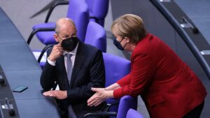 Merz: Scholz soll sich in Ukraine-Krise Rat bei Merkel holen