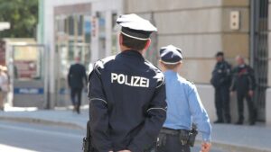 Mehr als 700 neue Stellen bei Berliner Polizei und Feuerwehr