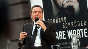 Union vermutet Kalkül hinter Schröder-Nominierung für Gazprom