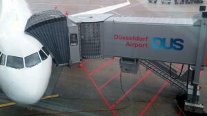 Flughafen Düsseldorf von langen Wartezeiten besonders betroffen