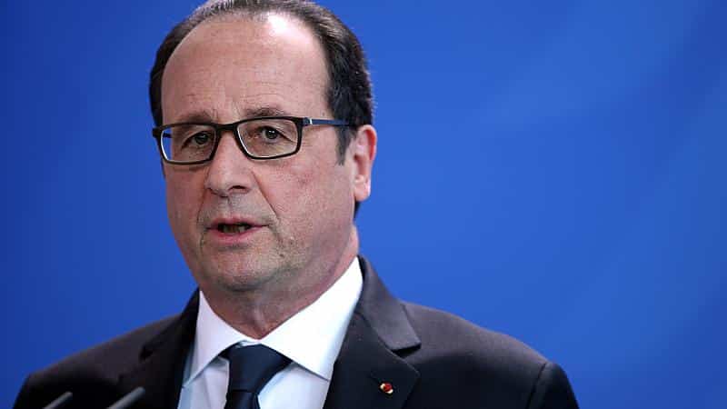 Frankreichs Ex-Präsident Hollande kritisiert Schröder