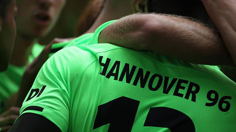 2. Bundesliga: Hannover gewinnt gegen Bielefeld