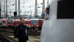 Gewerkschaften GDL und EVG kritisieren Zustand der Deutschen Bahn