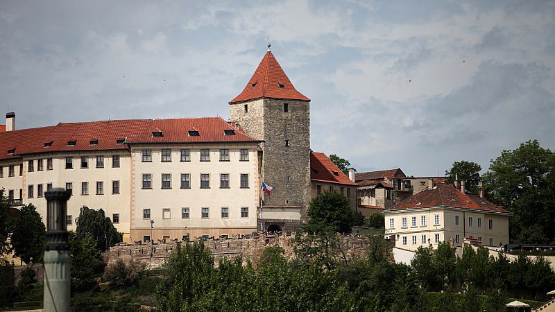 Europa-Gipfel beginnt in Prag – Scholz dämpft Erwartungen