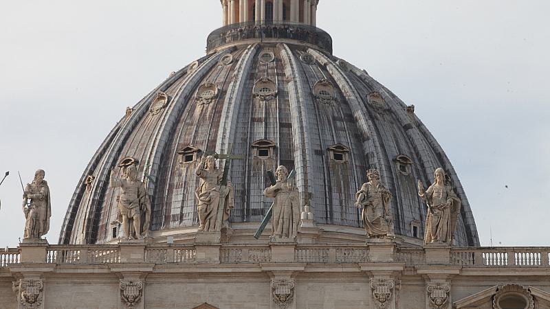 Drei Staatsspitzen fliegen in einer Maschine zur Papstbeisetzung