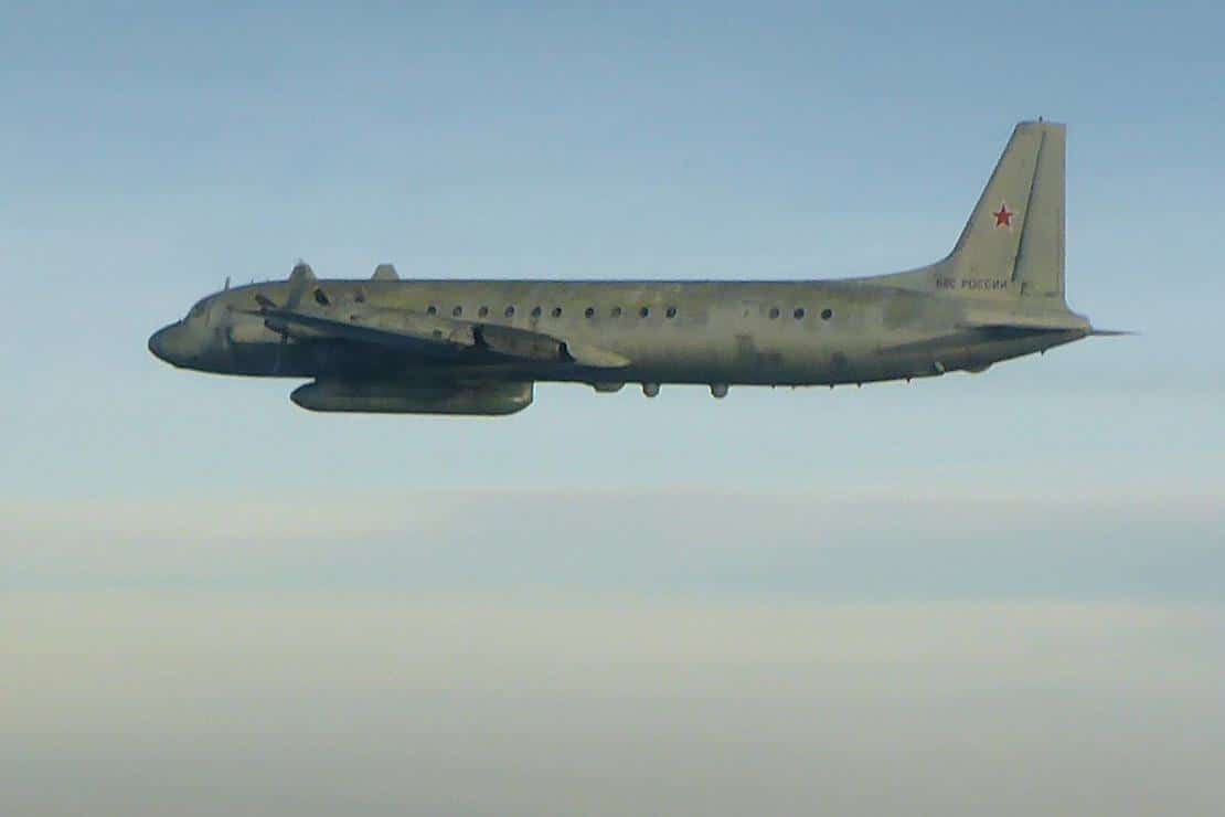 Luftwaffe fotografiert drei russische Militärflugzeuge über Ostsee
