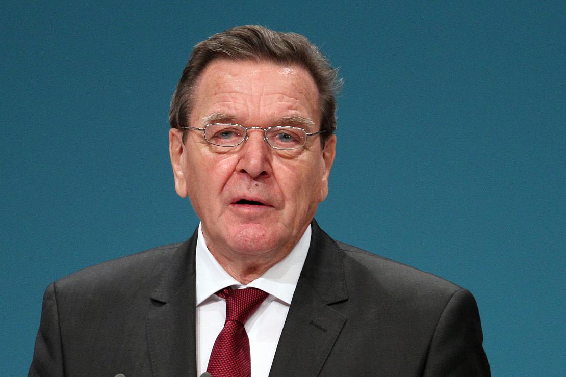 Merz bedauert Schröders Nähe zu Russland