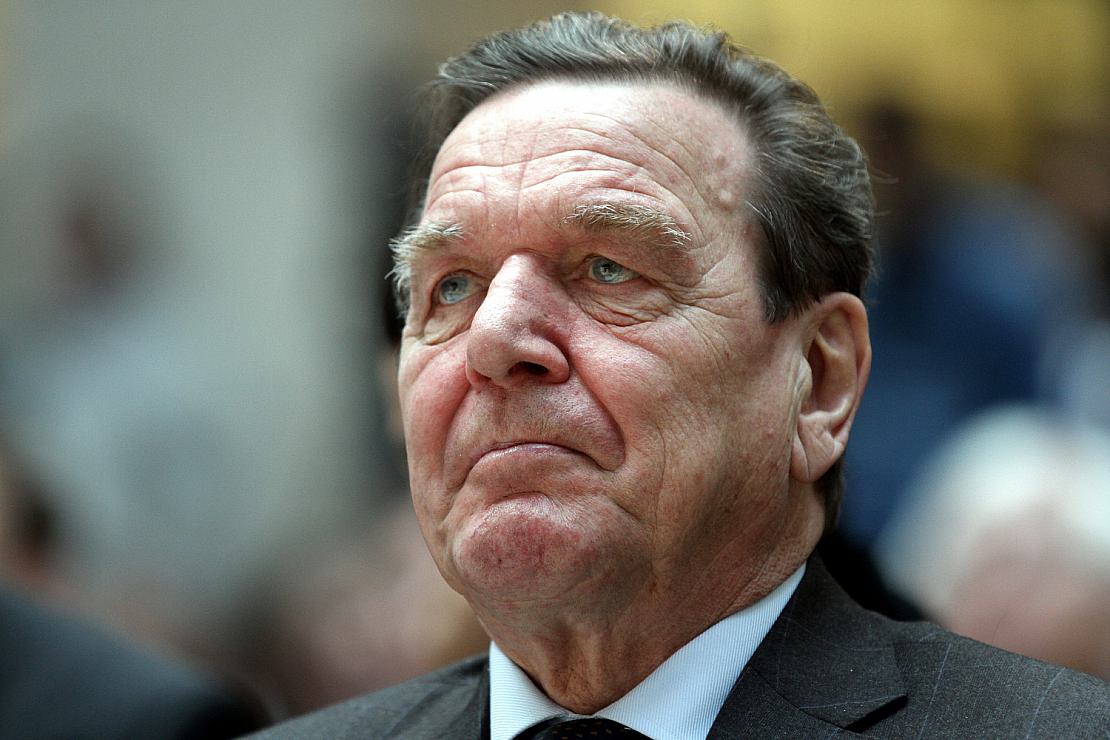 Schröders Ehrung löst neuen Streit in SPD aus