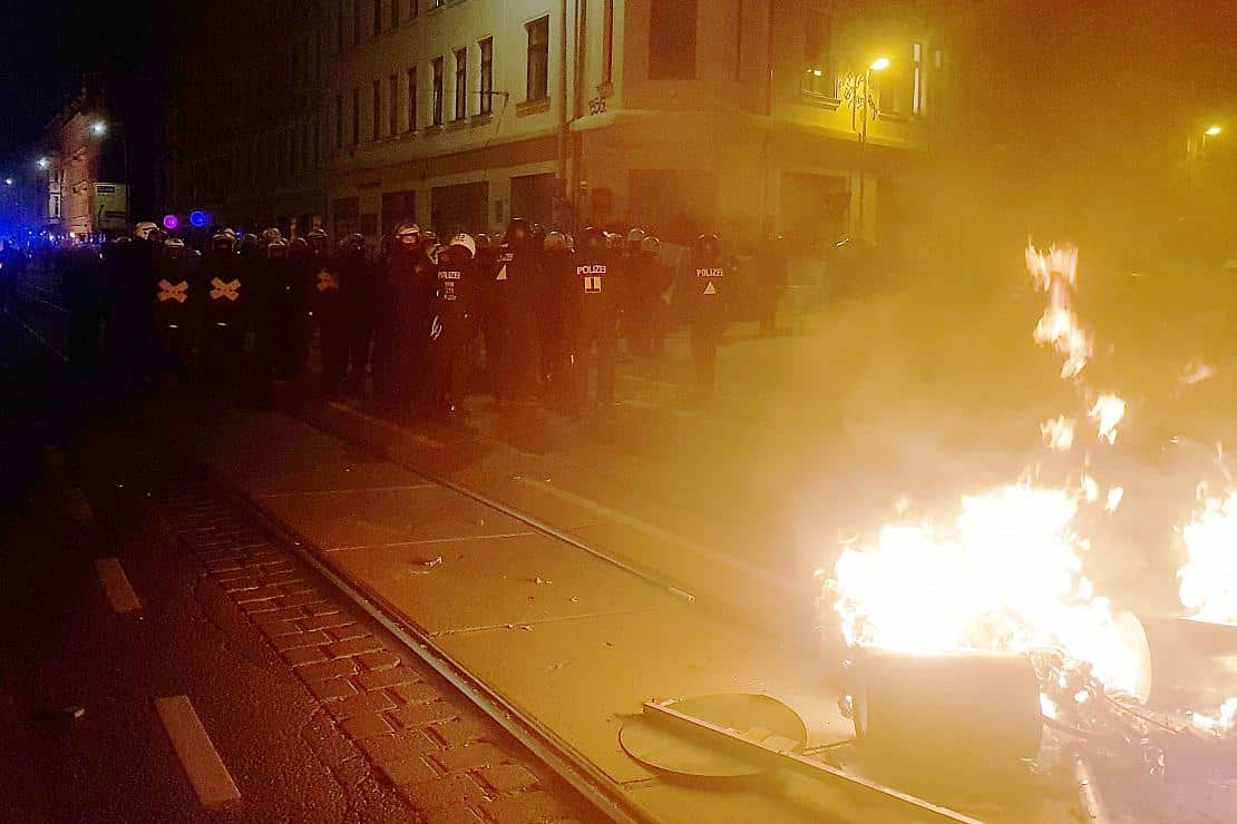 50 verletzte Polizisten und 30 Festnahmen bei Protesten in Leipzig
