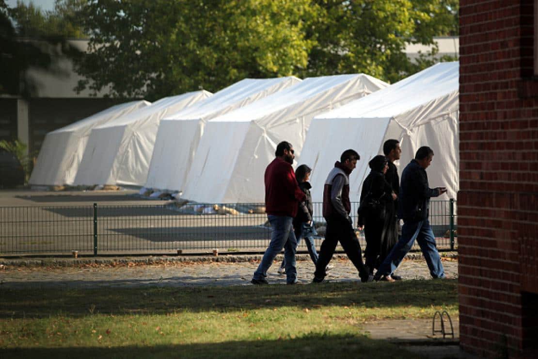 Bundeskabinett billigt Arbeitserleichterungen für Asylbewerber