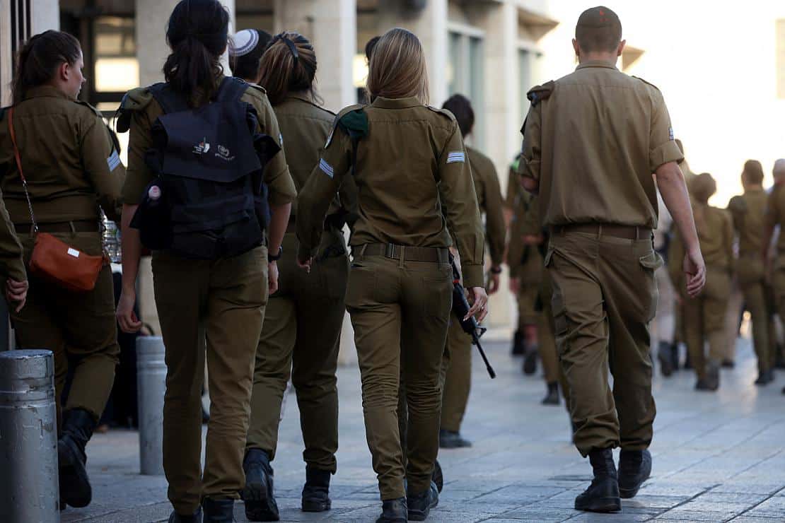 Israel beruft 300.000 Reservisten ein