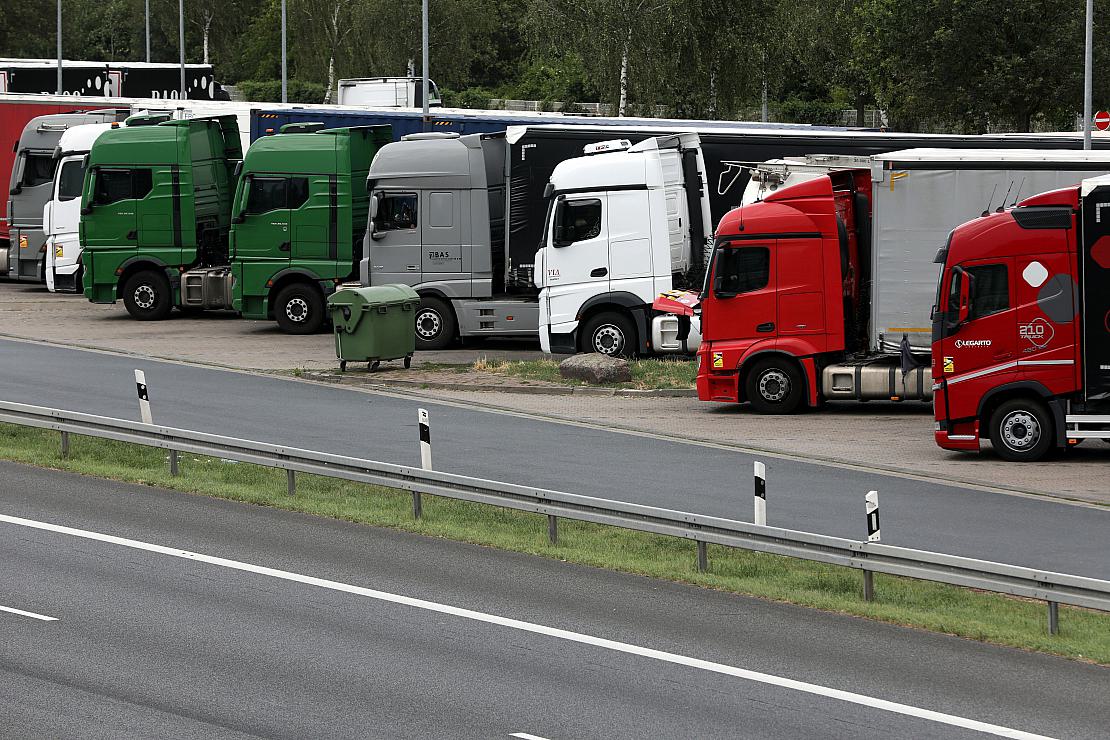 Güterbranche wirft Rechnungshof Blockade bei neuen Autobahn-WCs vor