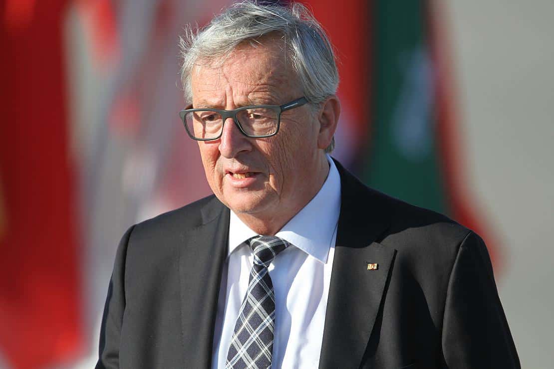 Juncker fordert “mehr Herzenswärme” bei Europa-Gipfel in Granada