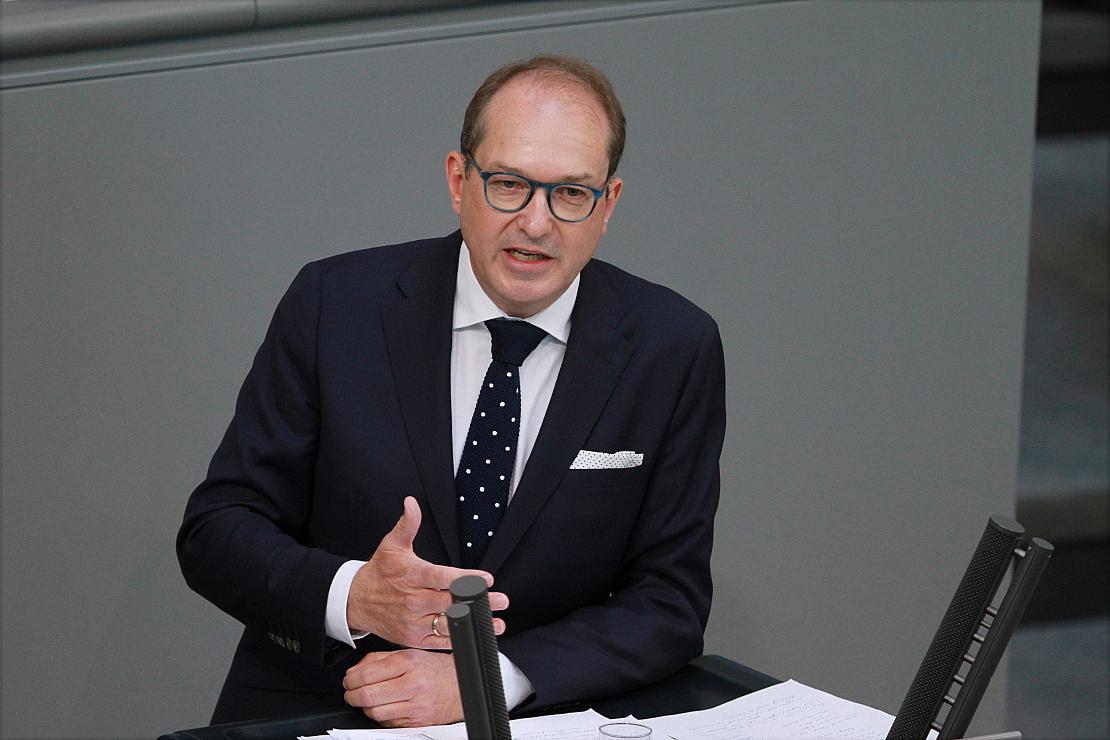 Dobrindt will vollständige Flüchtlingskosten-Übernahme durch Bund