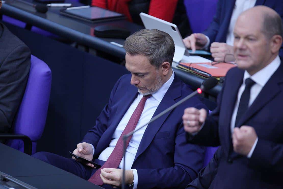 FDP befragt Mitglieder über Verbleib in Ampel-Koalition