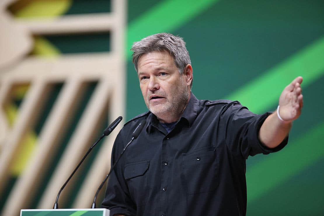 Habeck droht auf Grünen-Parteitag mit Ende der Ampel-Koalition