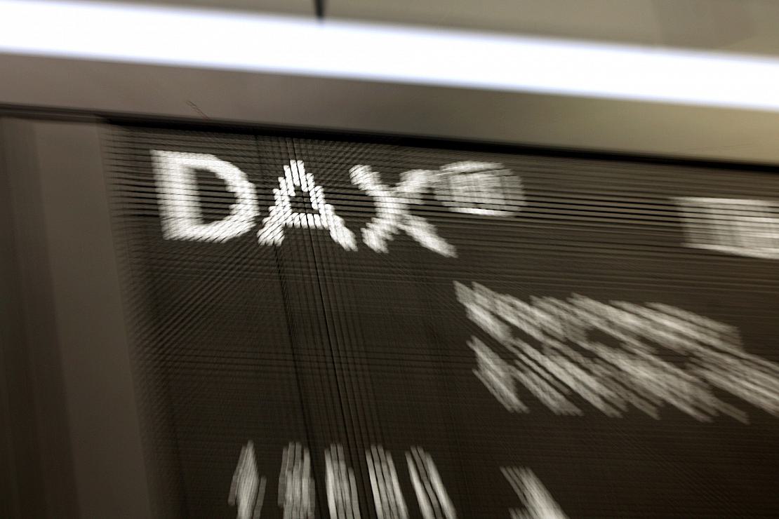 Dax startet schwächer in Datenflut-Woche