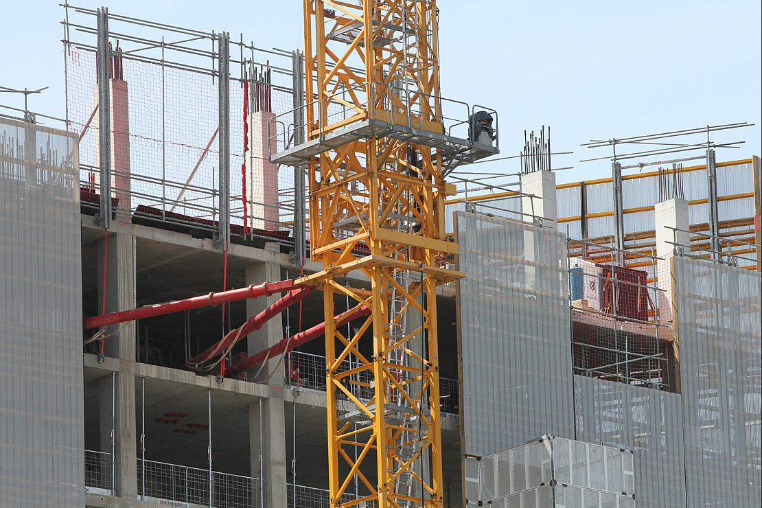 Bauindustrie erwartet weiteren Rückgang im Wohnungsbau