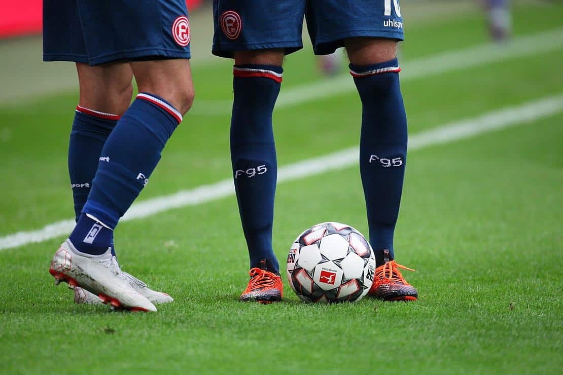 DFB-Pokal: Düsseldorf schlägt St. Pauli im Elfmeterschießen