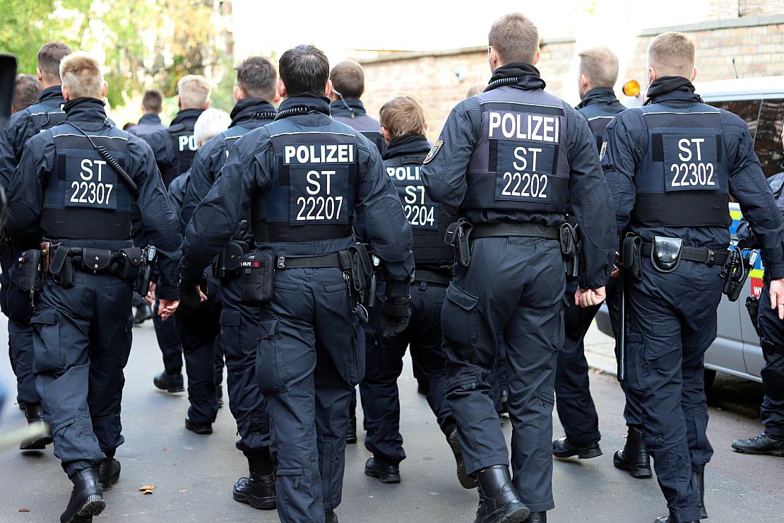 Innenpolitiker sehen auch in Deutschland hohes Anschlagsrisiko