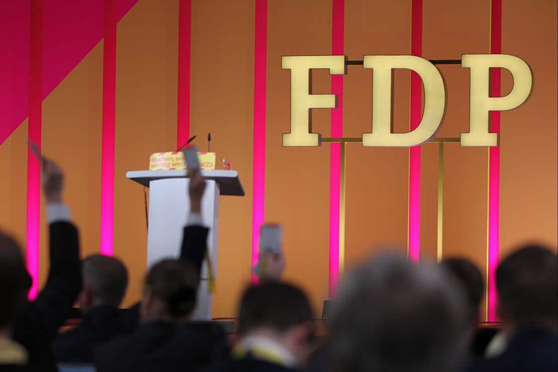 Befragungsinitiator fordert FDP-Spitze zu Kurswechsel auf
