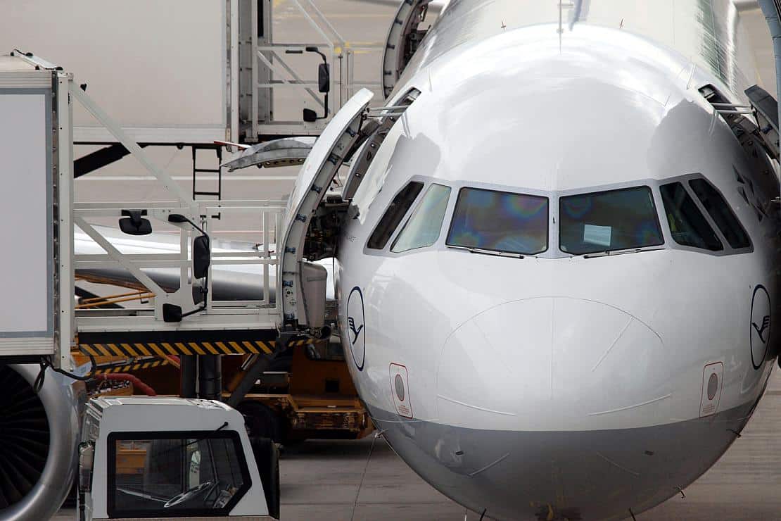 Bericht: Piloten sollen über Streik bei Lufthansa-Tochter abstimmen