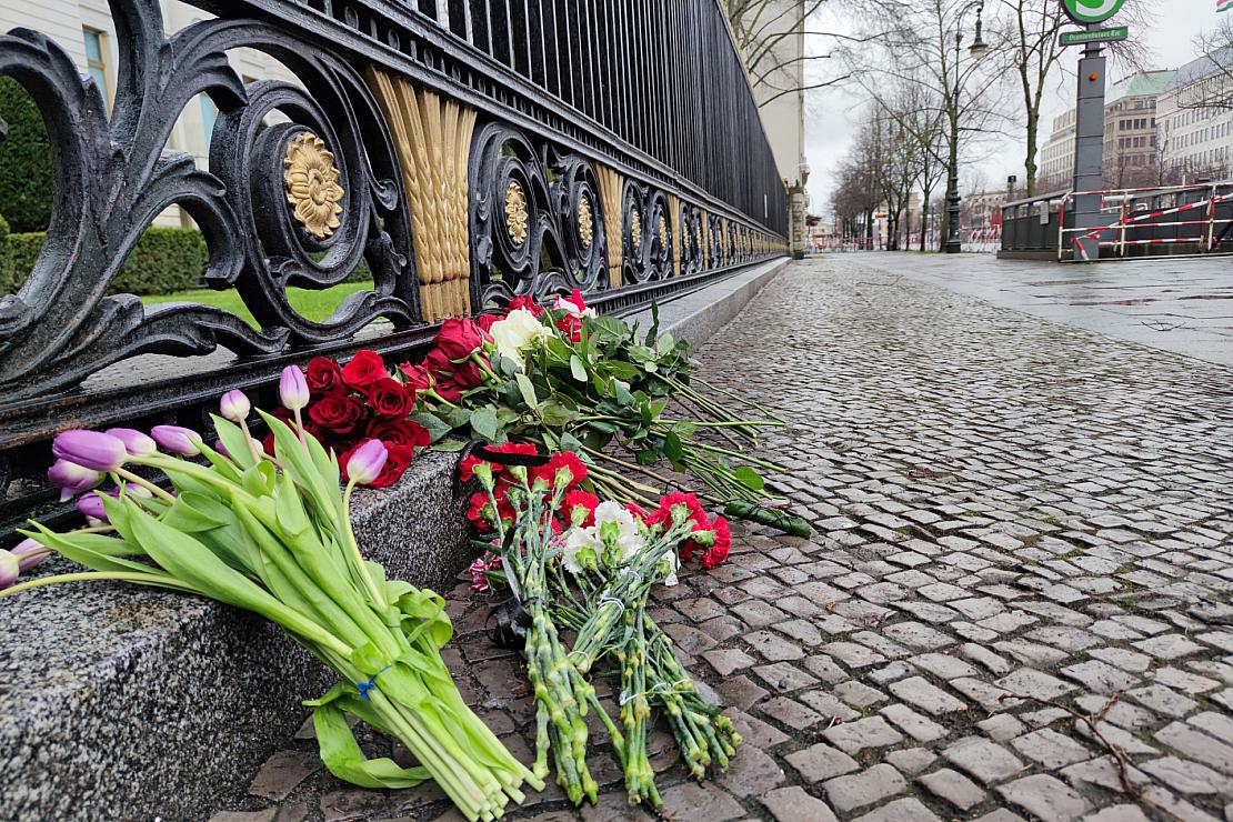 Zahl der Toten nach Anschlag in Moskau steigt auf mindestens 115