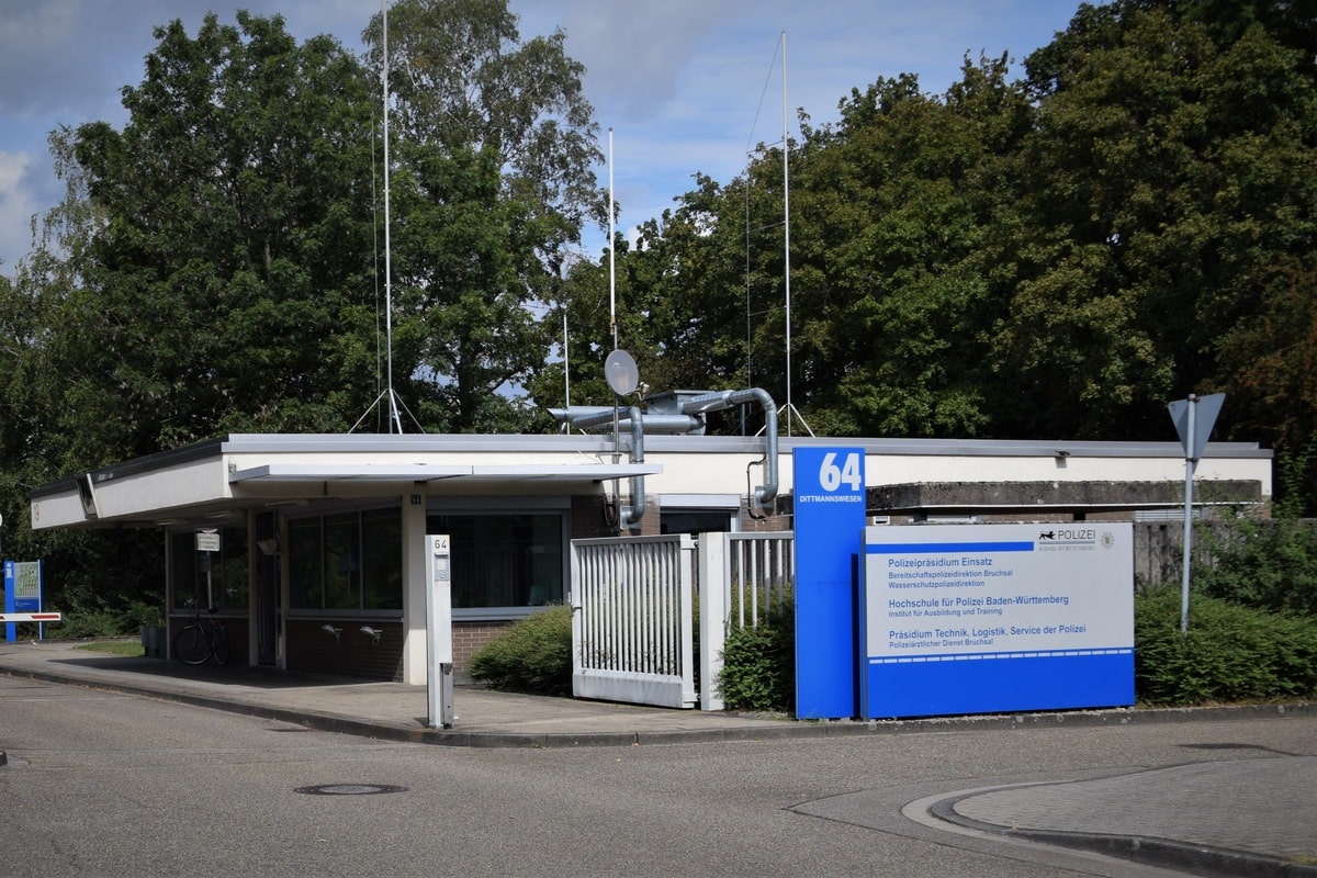 Blaulicht Polizei Bericht Karlsruhe: Bruchsal – “DU VERDIENST EIN WIR” – Tag der Ausbildung bei der Polizei …