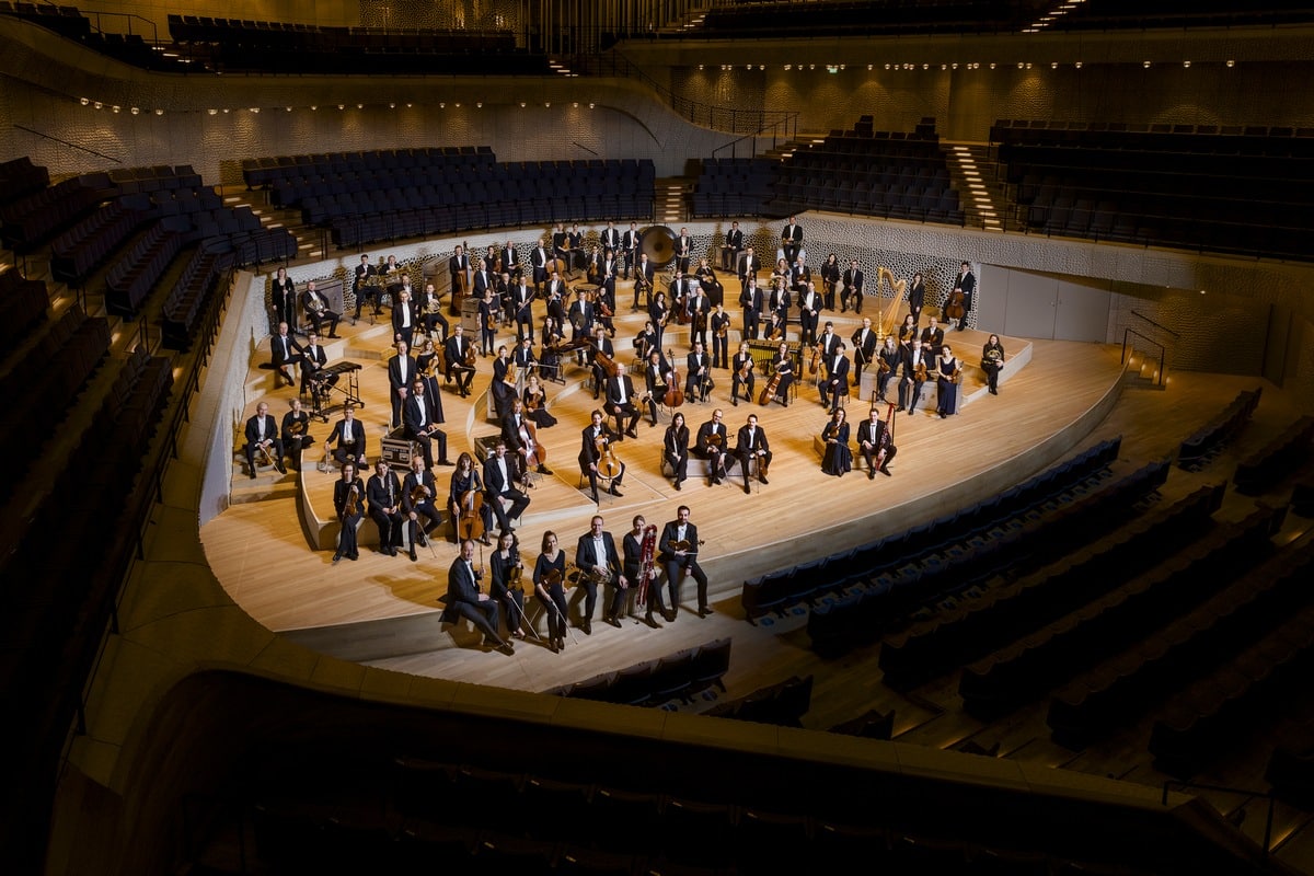 NDR Elbphilharmonie Orchester: Chefdirigent Alan Gilbert präsentiert Konzertsaison 2024